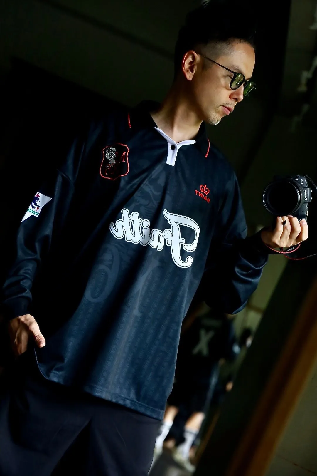SAINT M×××××× SOCCER SHIRT 'FAITH'/BLK FAITH Football Long Sleeve Black S-XL This design has a lot of craftsmanship Digital fabric printing/front positioning printing laser cutting Offset printing + flocking printing + embossing Imported Behringer machine embroidery Flat machine collar + cuffs Genuine consistent main mark/wash mark/cherub mark